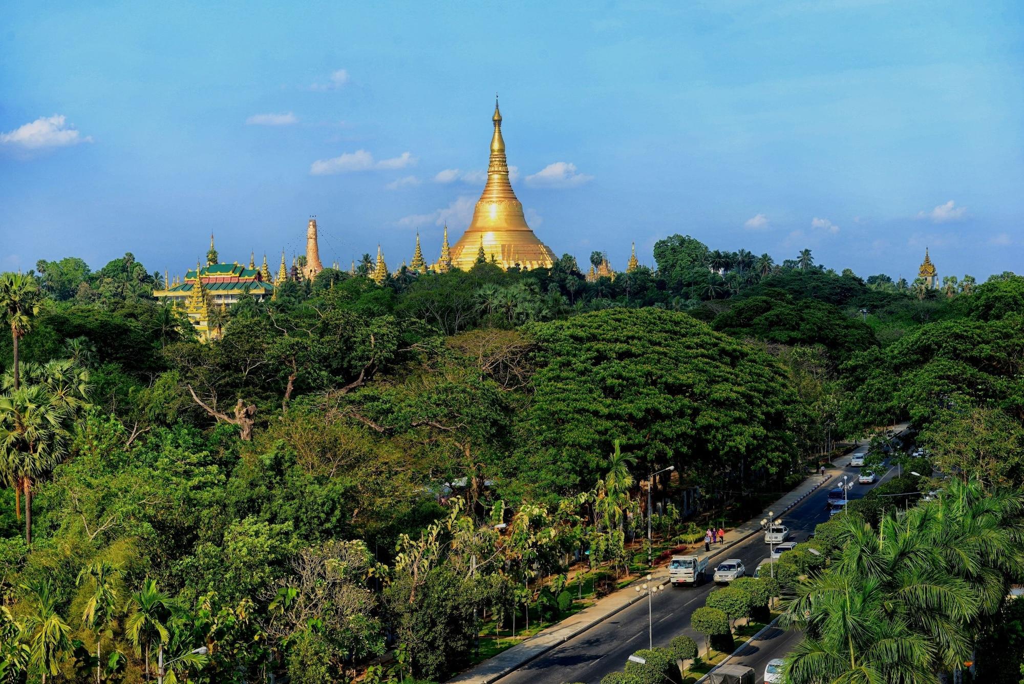 Summit Parkview Yangon Hotell Exteriör bild